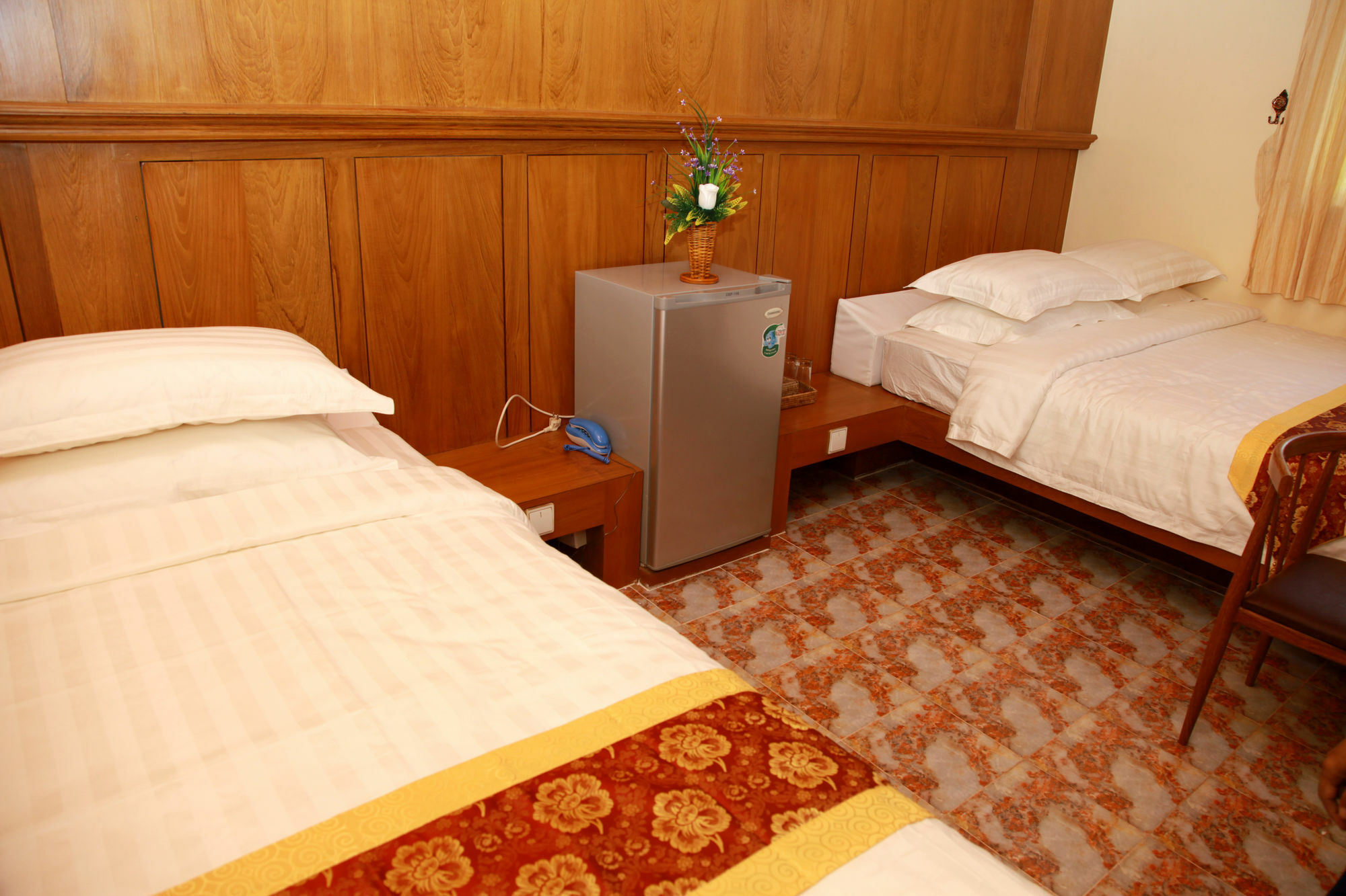 Sule Sapphire Inn Γιανγκόν Εξωτερικό φωτογραφία