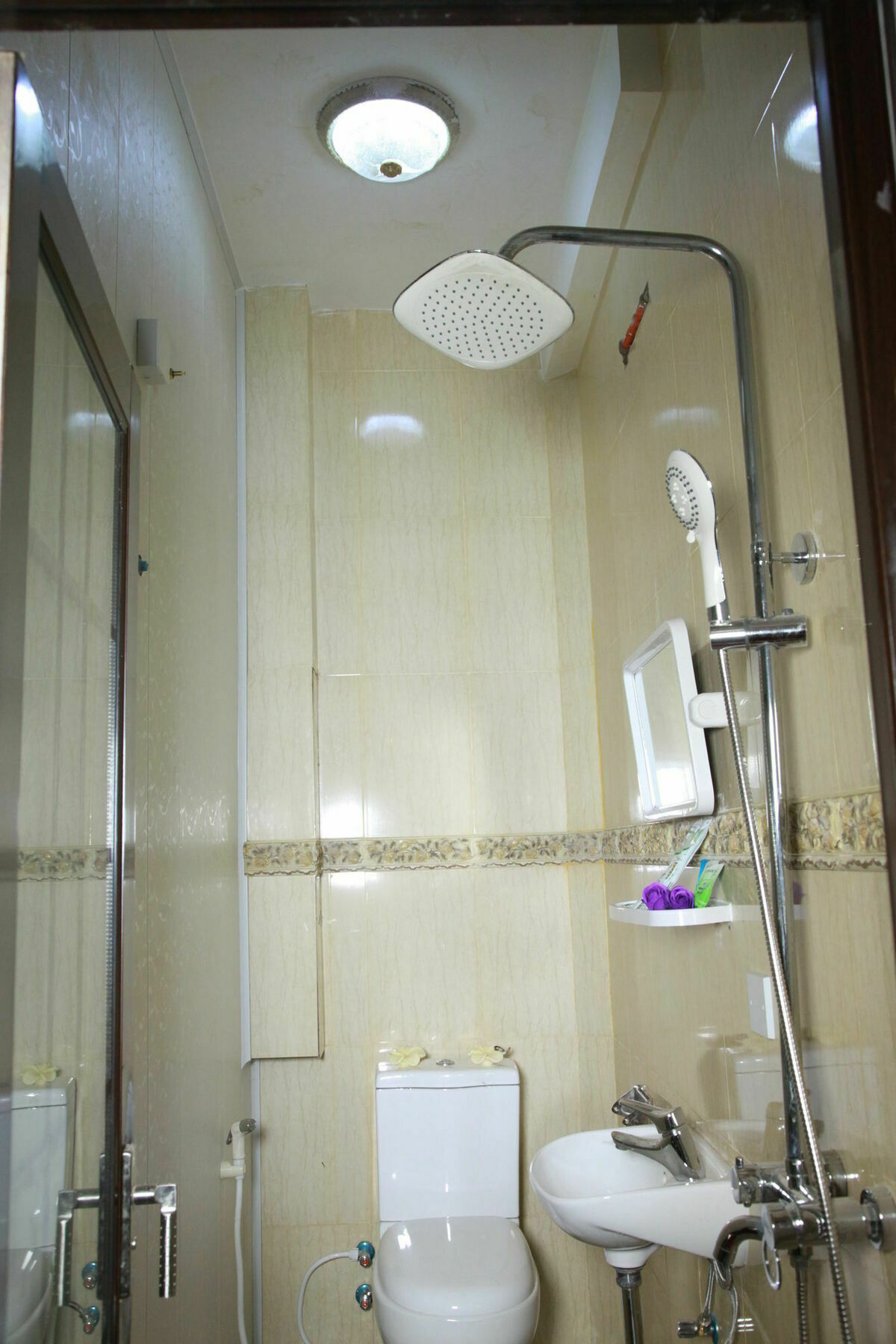 Sule Sapphire Inn Γιανγκόν Εξωτερικό φωτογραφία